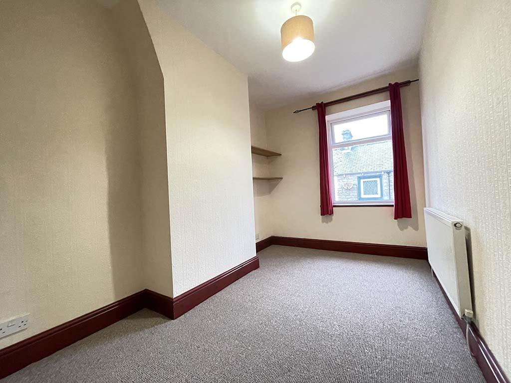 3 bedroom terraced house Let Agreed in Barnoldswick - IMG_8308.jpg